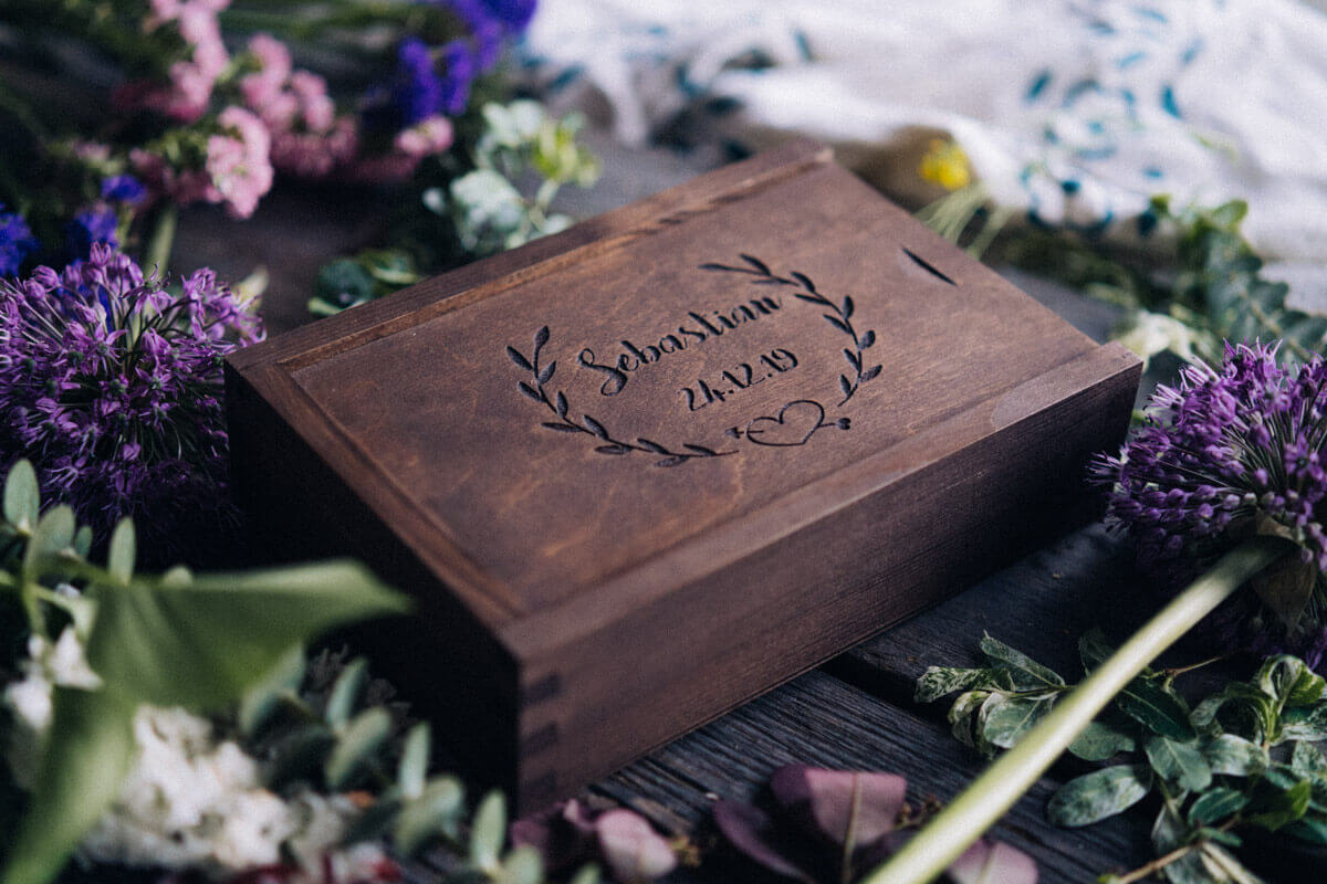 oak box with engraving